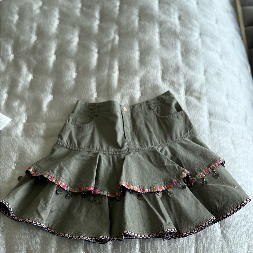 Twin-Set Khaki Tiered Skirt with Colorful Embroidery